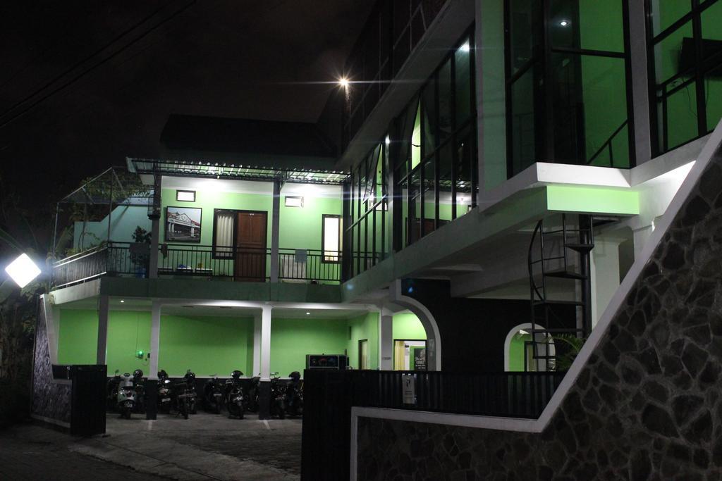 The Greenhouse Otel Yogyakarta Dış mekan fotoğraf